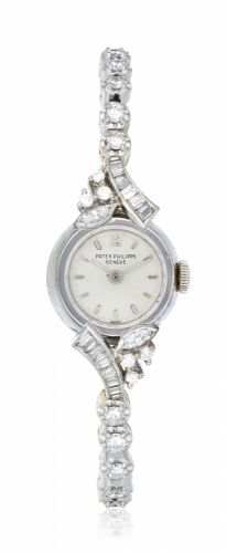 PATEK PHILIPPE, LADIES BRACELET WATCH, REF. 3006