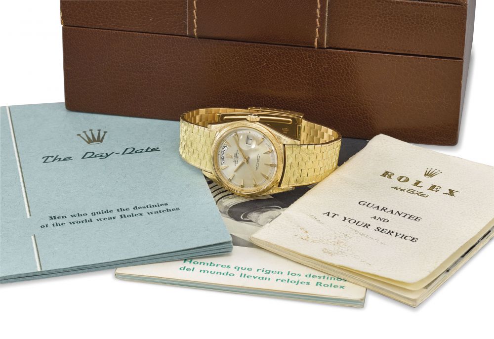ROLEX. AN ATTRACTIVE 18K PINK GOLD AUTOMATIC WRISTWATCH WITH SWEEP CENTRE SECONDS, DAY, DATE, 18K YELLOW GOLD BRACELET, PERIOD BLANK GUARANTEE, BROCHURES AND BOX