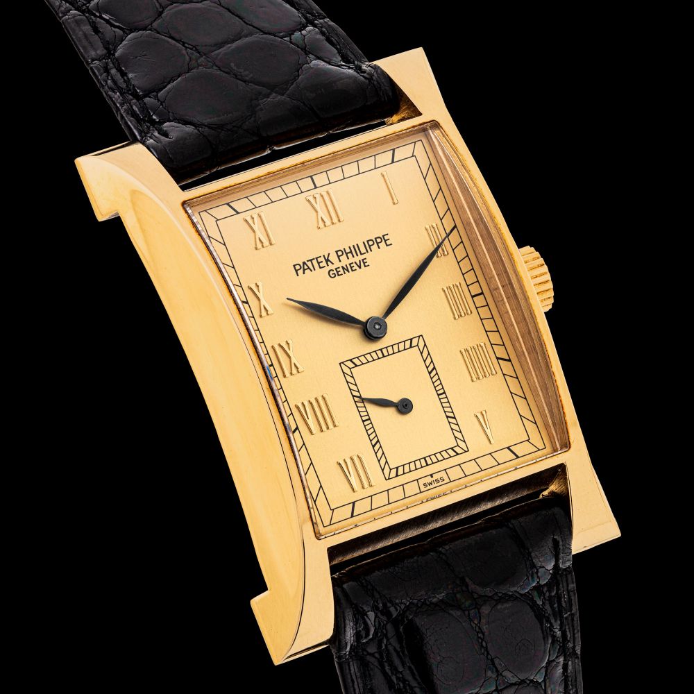 PATEK PHILIPPE, GOLD PAGOGA, REF. 5500J, MADE TO COMMEMORATE THE INAUGURATION OF PATEK PHILIPPE'S NEW WATCHMAKING CENTER IN GENEVA -