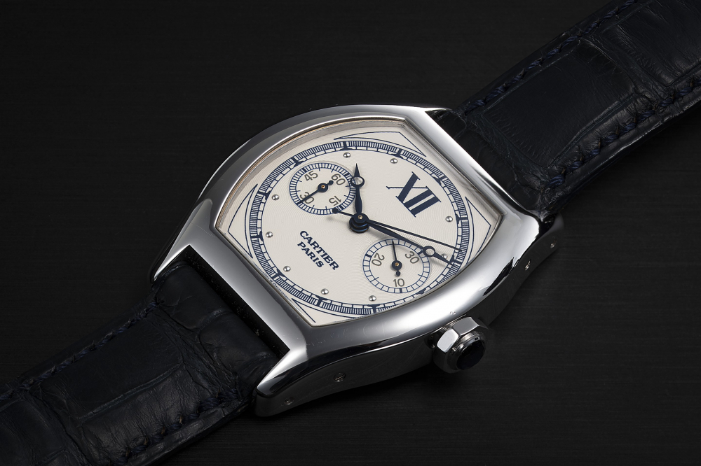 CARTIER, TORTUE MONOPOUSSOIR REF. 2396B, A GOLD MANUAL-WINDING MONOPUSHER CHRONOGRAPH - CASE