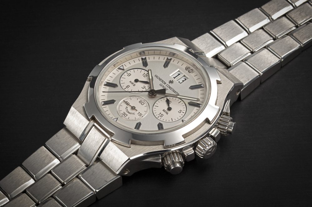 VACHERON CONSTANTIN, OVERSEAS REF. 49140/423A-8790, A STEEL AUTOMATIC CHRONOGRAPH - CASE