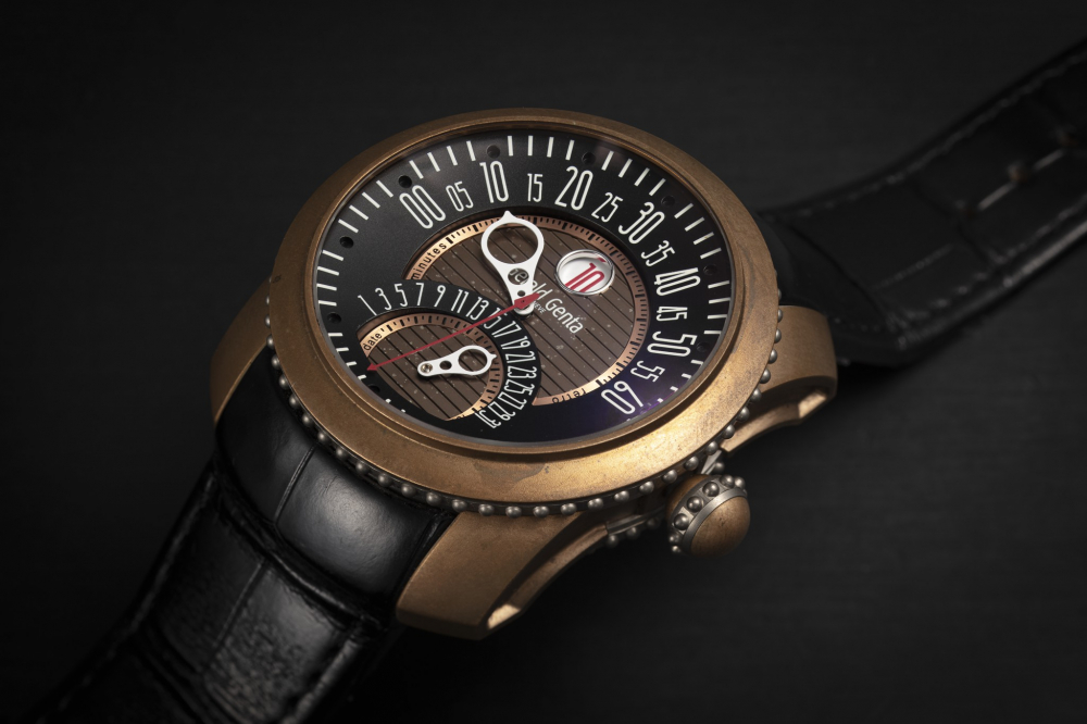 GERALD GENTA, GEFICA SAFARI REF. GBS.Y.98, A BRONZE AND TITANIUM AUTOMATIC BI-RETROGRADE WRISTWATCH - CASE