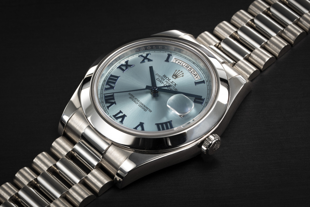 ROLEX, DAY-DATE REF. 218206, A PLATINUM AUTOMATIC WRISTWATCH - CASE