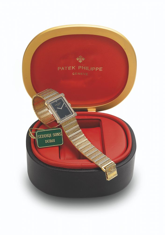 PATEK PHILIPPE, GOLD AND DIAMONDS LES GRECS, REF. 3776/3 - MOVEMENT NO. 1’368’672, CASE NO. 2’814’536
