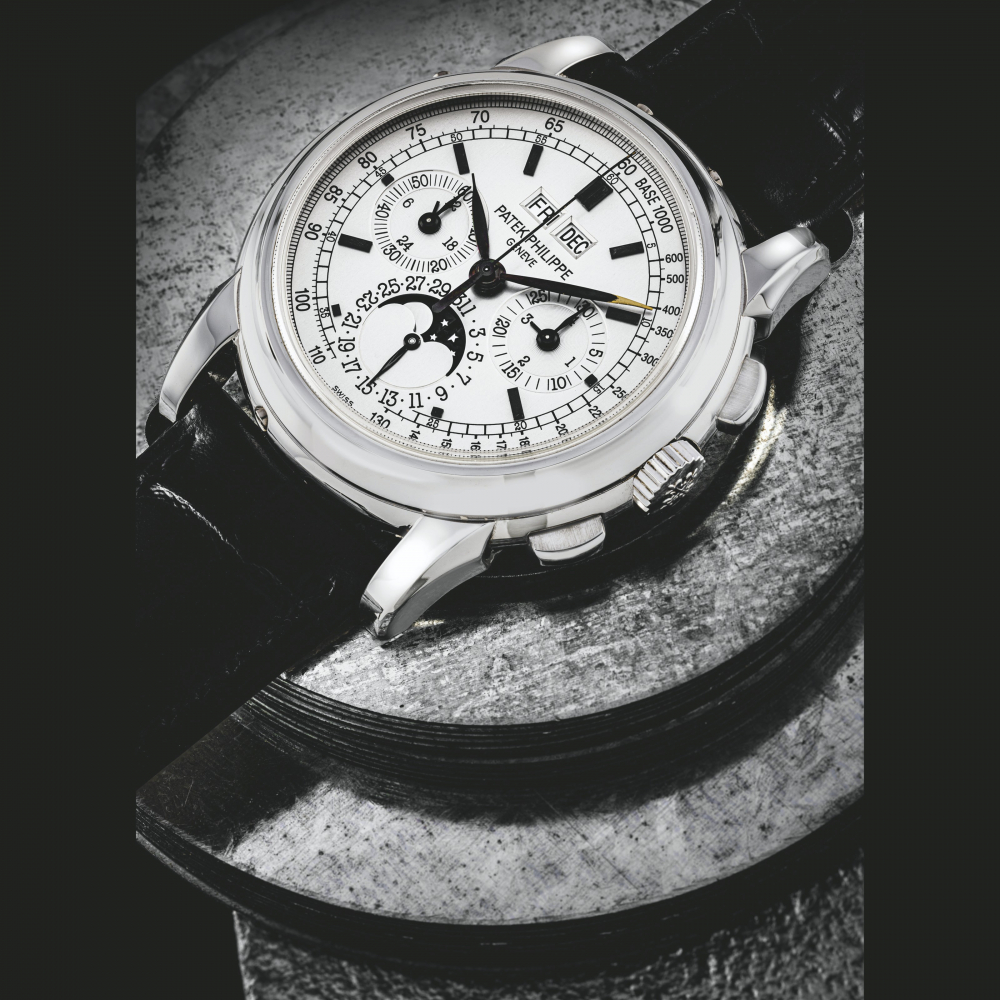 PATEK PHILIPPE. A FINE 18K WHITE GOLD PERPETUAL CALENDAR CHRONOGRAPH WRISTWATCH WITH MOONPHASES, 24-HOUR INDICATION AND LEAP YEAR INDICATION