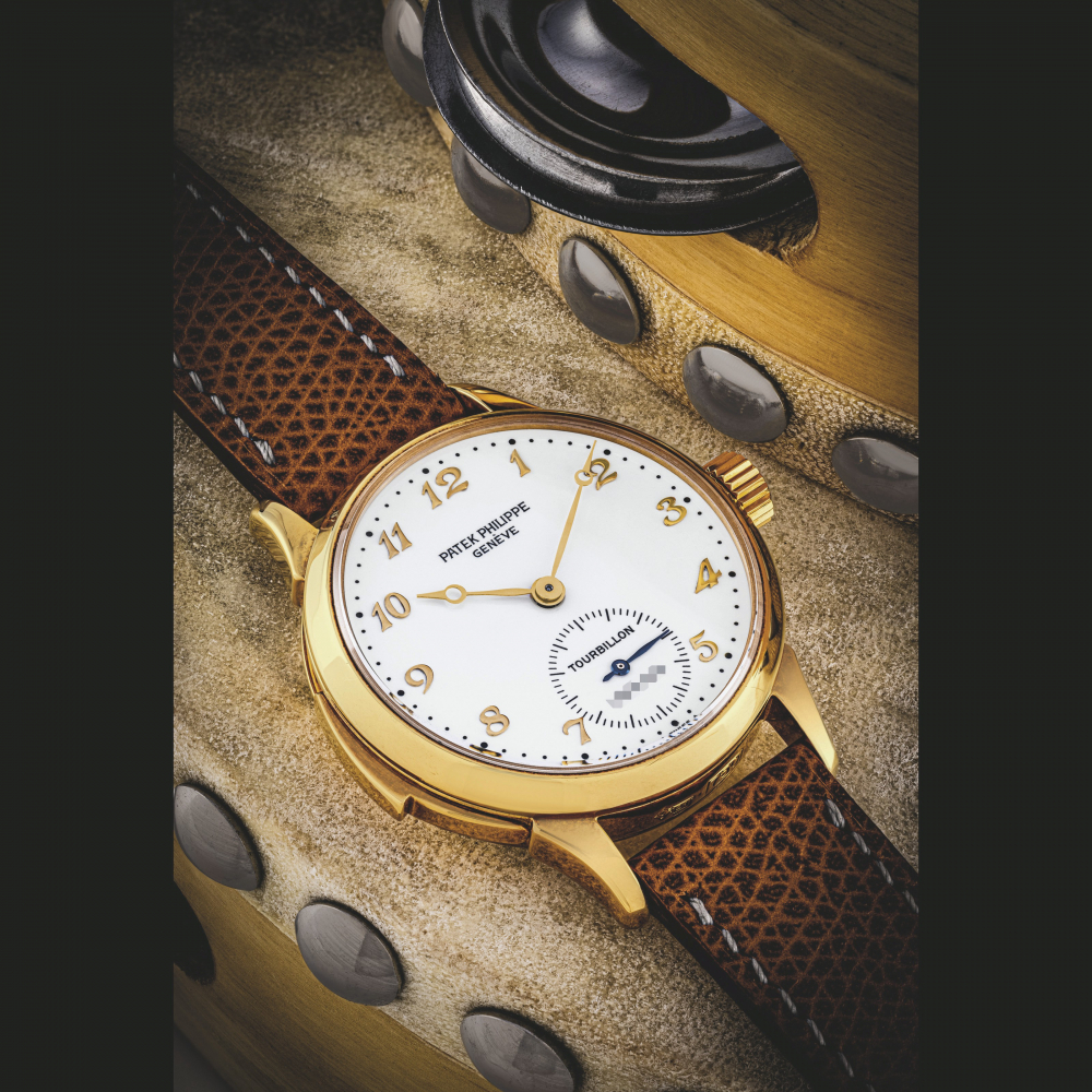 PATEK PHILIPPE. A RARE 18K GOLD MINUTE REPEATING TOURBILLON WRISTWATCH WITH ENAMEL DIAL
