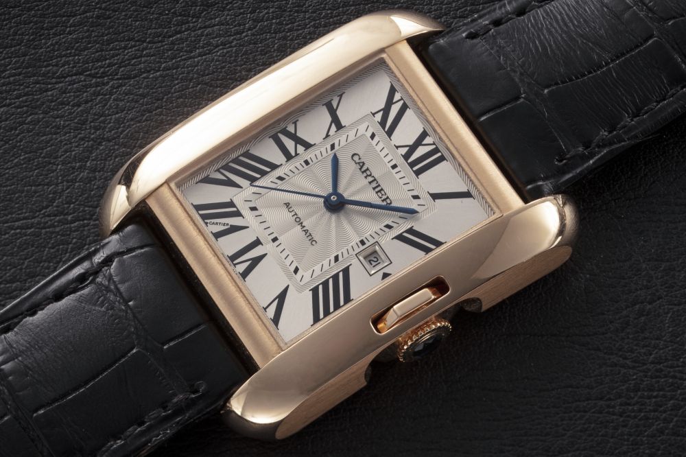 CARTIER, TANK ANGLAISE REF. 3508, A GOLD AUTOMATIC WRISTWATCH - CASE
