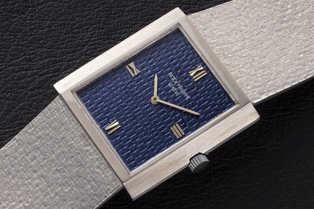PATEK PHILIPPE, REF. 3571/1, A GOLD MANUAL-WINDING WRISTWATCH - CASE