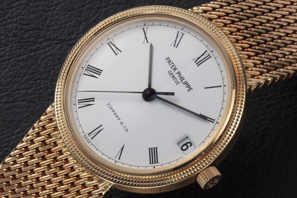 PATEK PHILIPPE, CALATRAVA REF. 3802/205 ‘TIFFANY DIAL’, A GOLD AUTOMATIC WRISTWATCH - CASE