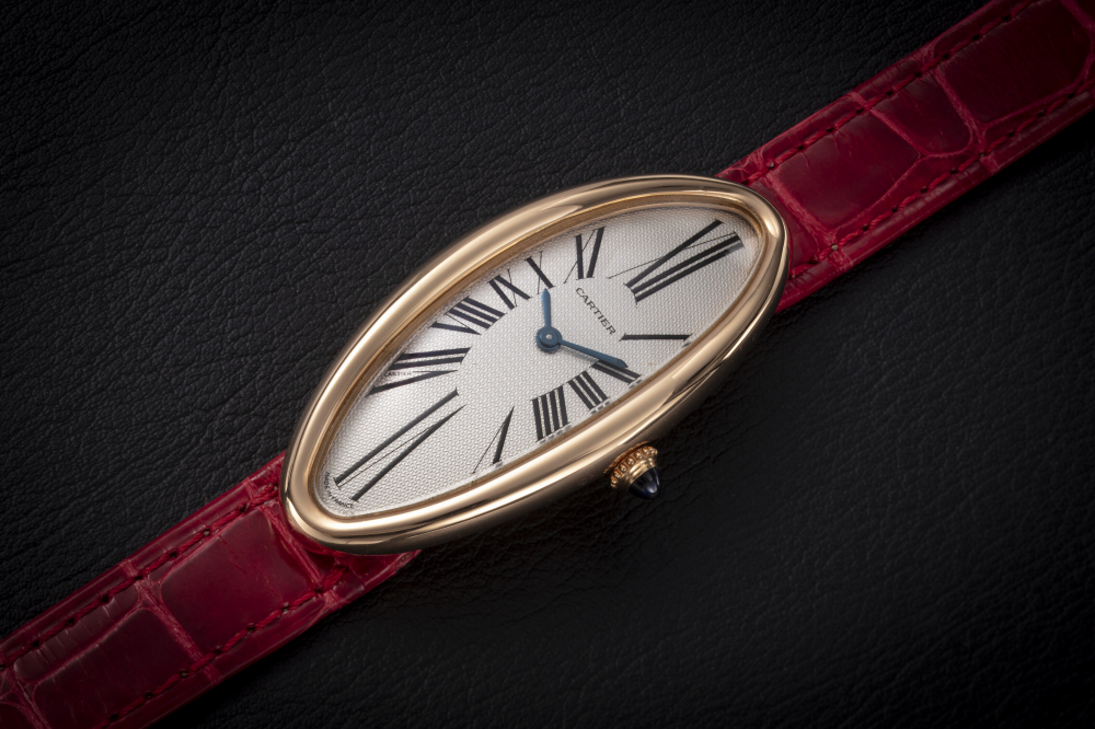 CARTIER, BAIGNOIRE ALLONGÉE REF. 2606, AN ATTRACTIVE ROSE GOLD WRISTWATCH - CASE