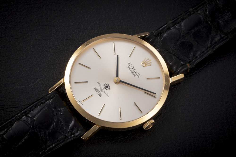 ROLEX, CELLINI REF. 4112, A GOLD WRISTWATCH WITH THE NATIONAL EMBLEM OF SAUDI ARABIA - CASE