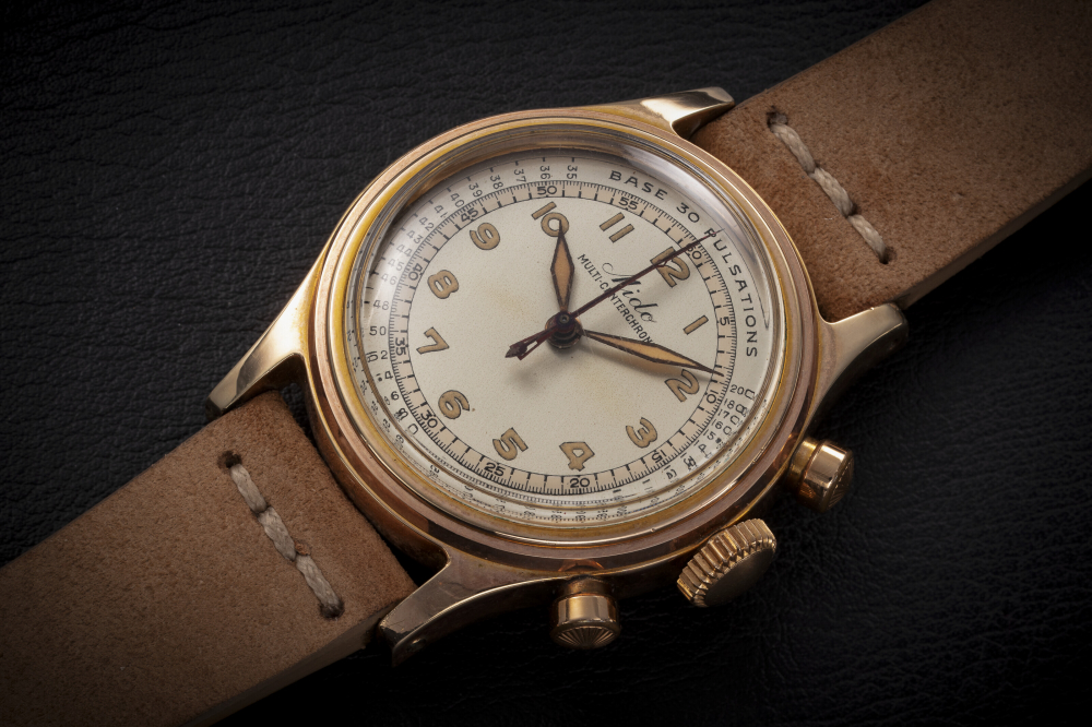 MIDO, MULTICENTERCHRONO, AN ATTRACTIVE STEEL MANUAL-WINDING CHRONOGRAPH - CASE