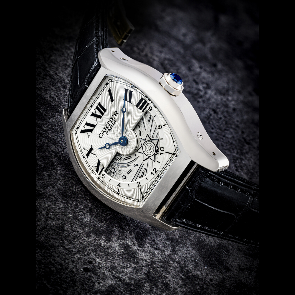 CARTIER. AN 18K WHITE GOLD DUAL TIME WRISTWATCH