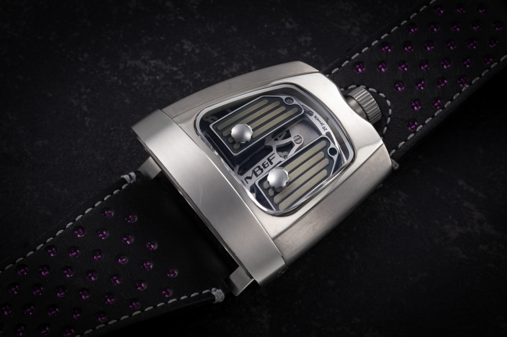MB&F, HMX BLACK BADGER ‘PURPLE REIGN’, A LIMITED EDITION AUTOMATIC JUMPING HOURS AND TRAILING MINUTES WRISWATCH - CASE