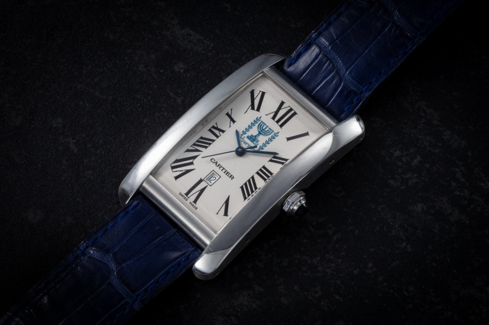CARTIER, TANK AMERICAINE REF. 1741 ISRAEL (1948-1998), A LIMITED EDITION GOLD AUTOMATIC WRISTWATCH, CASE NUMBER: CC738944, NO. 10/50 | Christie’s