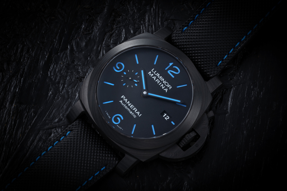 PANERAI, LUMINOR MARINA CARBOTECH REF. PAM01661, AN AUTOMATIC CARBON FIBRE WRISTWATCH