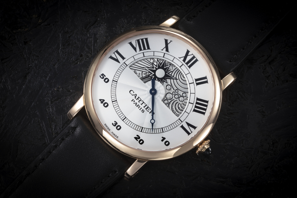 CARTIER, ROTONDE JOUR ET NUIT, A GOLD WRISTWATCH WITH HAND-ENGRAVED DAY AND NIGHT DISPLAY AND RETROGRADE MINUTES HAND