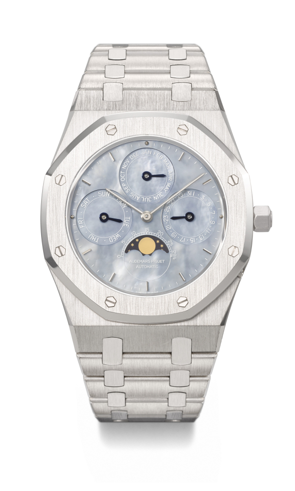 AUDEMARS PIGUET. AN EXTREMELY RARE AND MESMERIZING PLATINUM AUTOMATIC PERPETUAL CALENDAR WRISTWATCH WITH MOON PHASES, MOTHER-OF-PEARL DIAL AND BRACELET