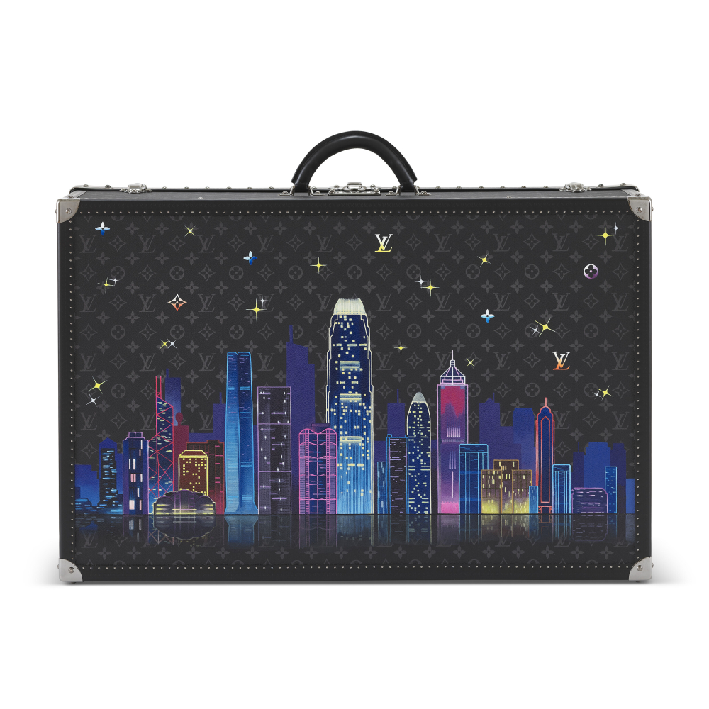 LOUIS VUITTON, CIRCA 2022