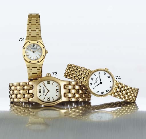 PATEK PHILIPPE. A LADY'S 18K GOLD TONNEAU BRACELET WATCH