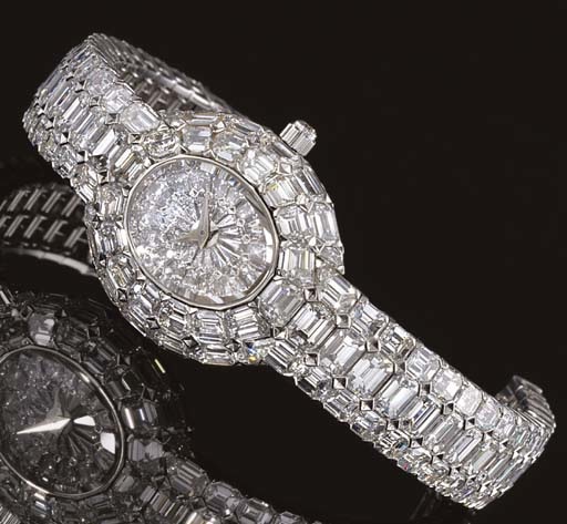 PIAGET. A SUPERB LADY'S 18K WHITE GOLD AND DIAMOND-SET OVAL WRISTWATCH WITH BRACELET