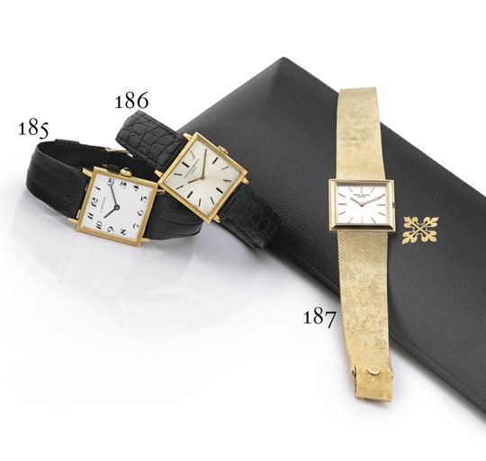 PATEK PHILIPPE. A FINE 18K GOLD SQUARE BRACELET WATCH