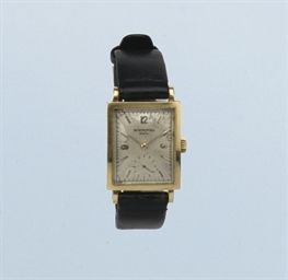 AN 18K GOLD RECTANGULAR WRISTWATCH, BY PATEK PHILIPPE