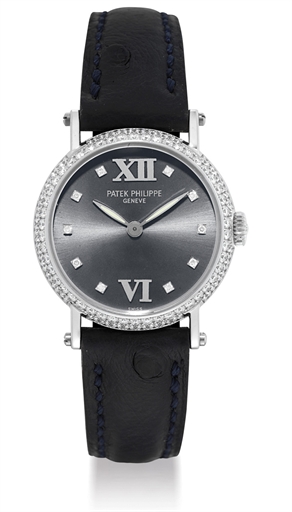 PATEK PHILIPPE. A LADY'S FINE 18K WHITE GOLD AND DIAMOND-SET WRISTWATCH WITH ORIGINAL CERTIFICATE