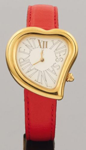 Yves Saint LAURENT