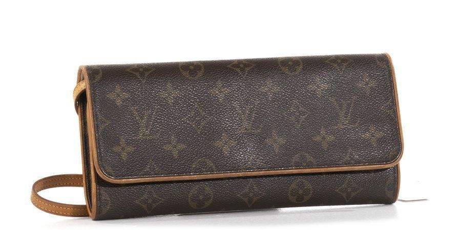 214. LOUIS VUITTON,Sac TWIN, toile Monogram... - Lot 214 - Cornette de Saint Cyr maison de ventes
