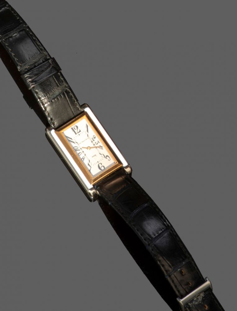 147. KIRBY BEARD CO,Montre bracelet en... - Lot 147 - Cornette de Saint Cyr maison de ventes