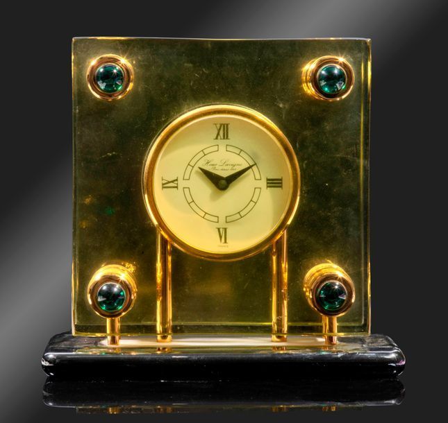 201. HOUR LAVIGNE,PENDULETTE DE BUREAU,de…