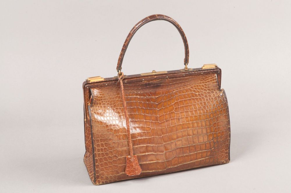 HERMES Paris - Sac 404 30cm en crocodile... - Lot 172 - Gros Delettrez