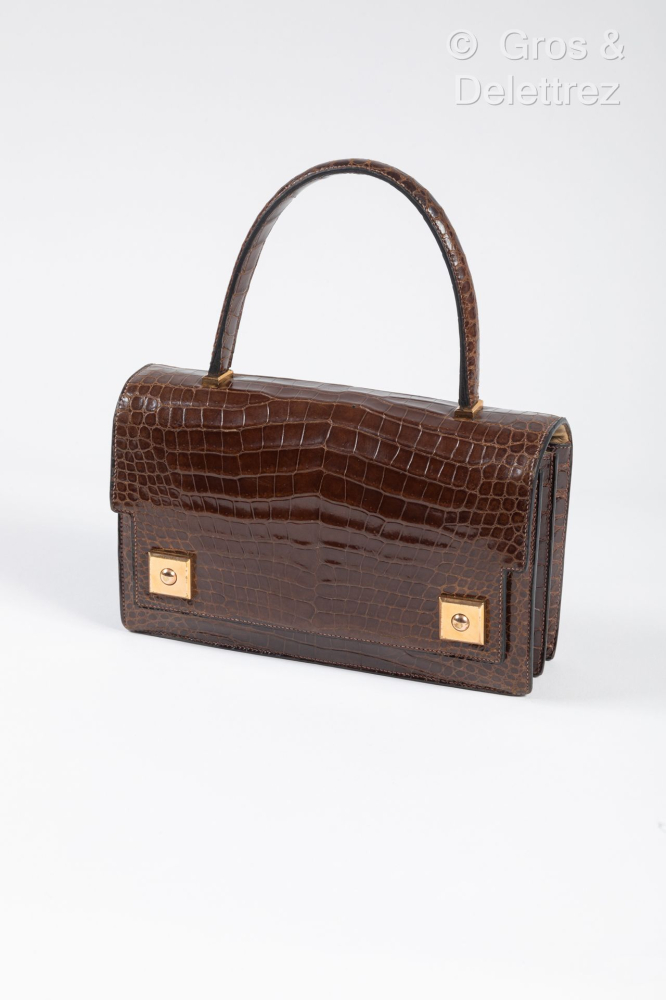 HERMES Paris - Sac "Piano" en crocodile marron,... - Lot 15 - Gros Delettrez