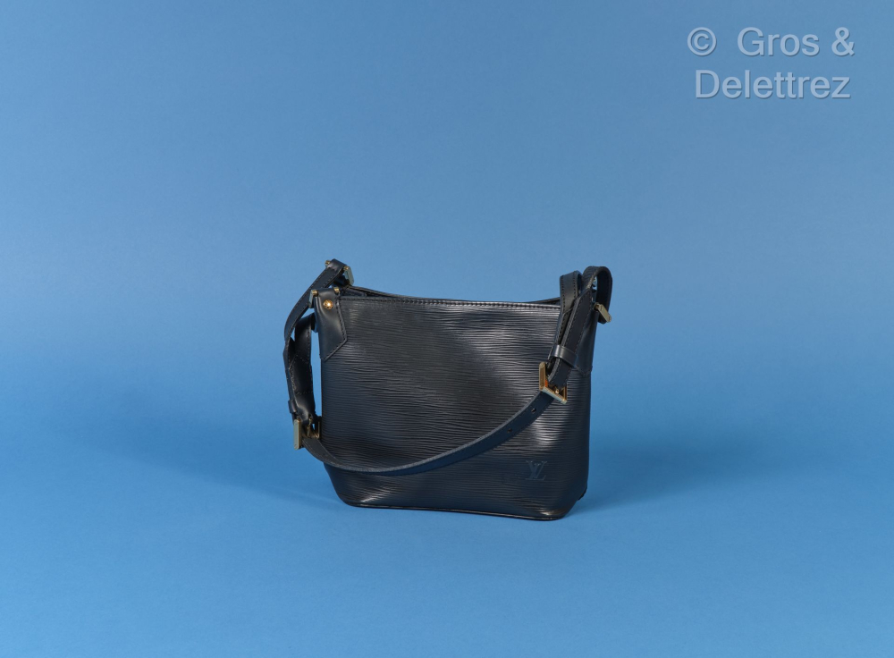 Louis VUITTON - Sac "Mandara" 18,5cm en cuir... - Lot 75 - Gros Delettrez
