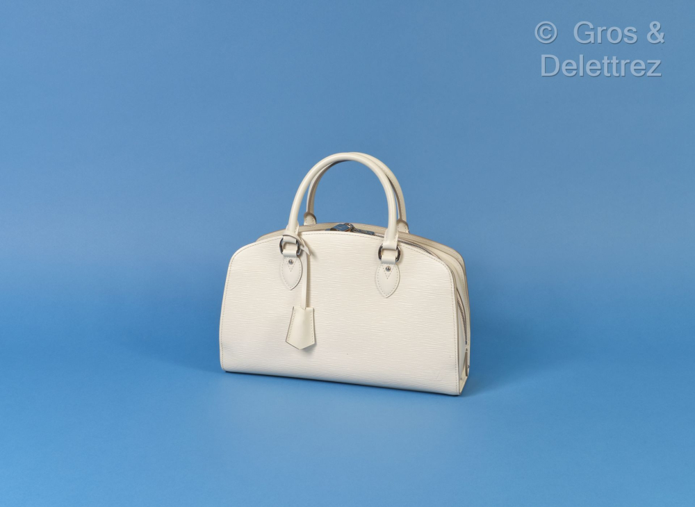 Louis VUITTON - Sac «Pont Neuf» 35cm en cuir... - Lot 87 - Gros Delettrez