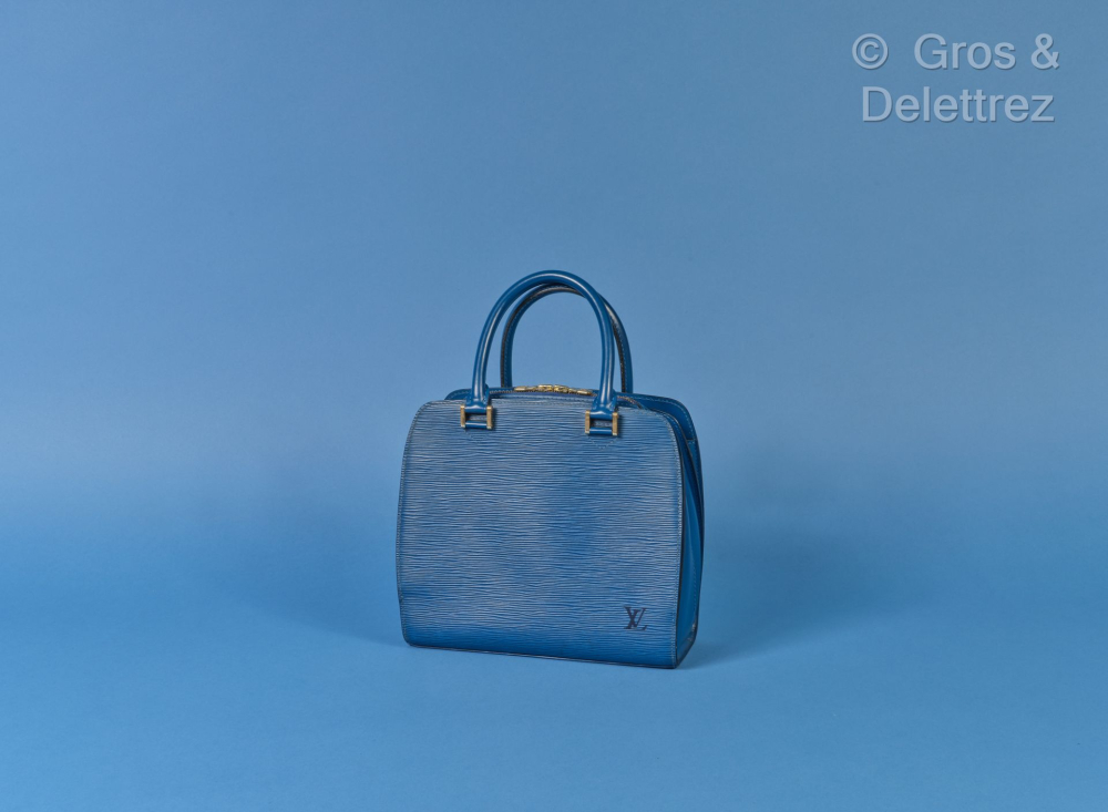 Louis VUITTON Sac "Pont-Neuf" 25cm en cuir... - Lot 93 - Gros Delettrez