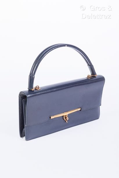 HERMES Paris - Sac "Palonnier" 28cm en box marine, fermoir p - Lot 7