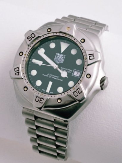 TAG HEUER