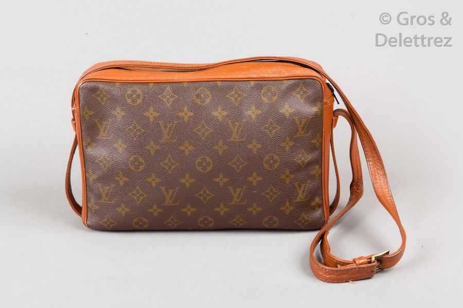 Louis Vuitton Reporter