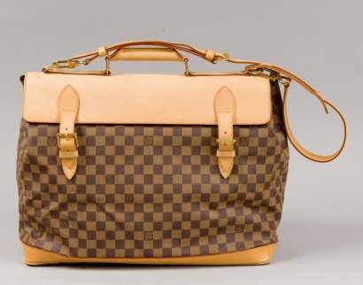 *Louis VUITTON