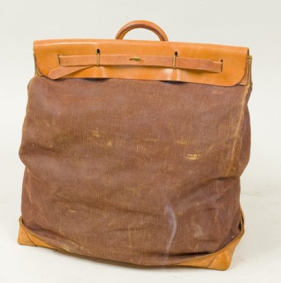 *Louis VUITTON