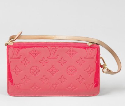 *Louis VUITTON