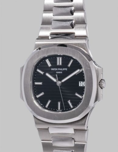 Patek Philippe Follow;Ref. 3711/1;A fine, very rare and large white gold wristwatch with sweep center seconds, date, bracelet, fitted presentation box and original certificate
