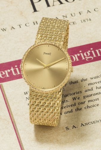 Piaget.A YELLOW GOLD BRACELET WATCH REF 9025 SERIAL 413176 CIRCA 1983