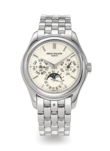 Patek Philippe.A WHITE GOLD AUTOMATIC PERPETUAL CALENDAR WRISTWATCH WITH MOON PHASES AND BRACELET REF 5136 MVT 3127820 CASE 4274473 MADE IN 2005