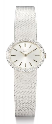 Patek Philippe.A LADY'S WHITE GOLD AND DIAMOND-SET OVAL BRACELET WATCH REF 3350 MVT 1241570 CASE 2689690 MADE IN 1970.A LADY'S WHITE GOLD AND DIAMOND-SET OVAL BRACELET WATCH REF 3350 MVT 1241570 CASE 2689690 MADE IN 1970
