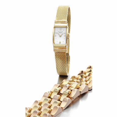 PATEK PHILIPPE - A PAIR OF 18K GOLD LADY'S BRACELET WATCHES 1943 REF 2093R MVT 940204 CASE 634236
