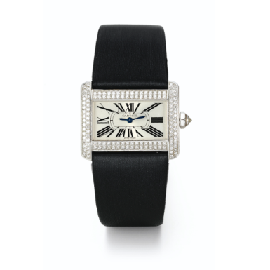 CARTIER - A LADY'S FINE WHITE GOLD AND DIAMOND-SET RECTANGULAR WRISTWATCH CIRCA 2005 TANK DIVAN