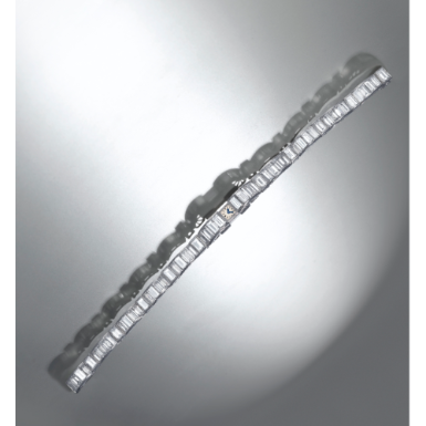 JAEGER-LECOULTRE - A LADY'S FINE PLATINUM AND DIAMOND-SET BRACELET WATCH CIRCA 1980 JOAILLERIE RIVI